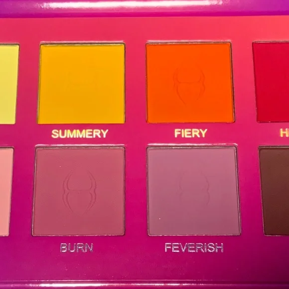 High Temp Palette by Unearthly Cosmetics - Picture 3 of 3